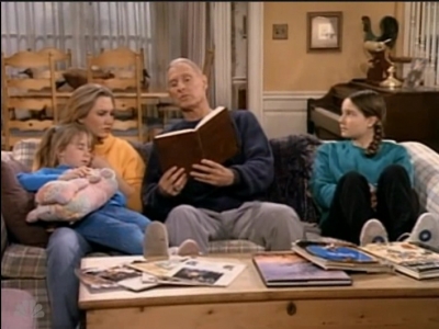 MAJOR_DAD_-_E3X09_GENERAL_UNREST_429.jpg