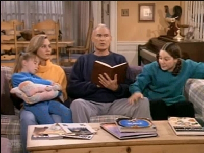 MAJOR_DAD_-_E3X09_GENERAL_UNREST_441.jpg