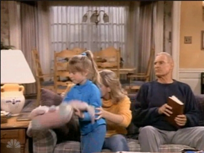 MAJOR_DAD_-_E3X09_GENERAL_UNREST_444.jpg