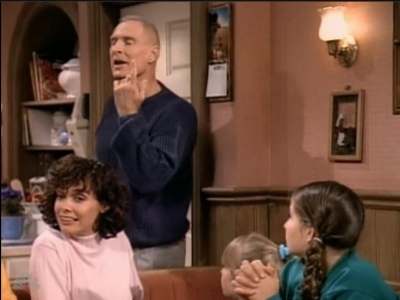 MAJOR_DAD_-_E3X09_GENERAL_UNREST_515.jpg