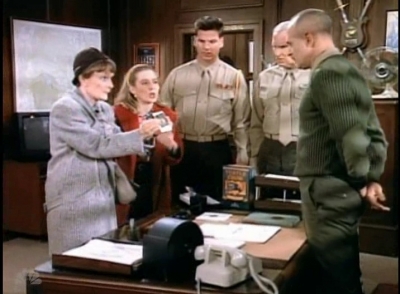 MAJOR_DAD_-_E3X12_THE_SHELL_GAME_102.jpg