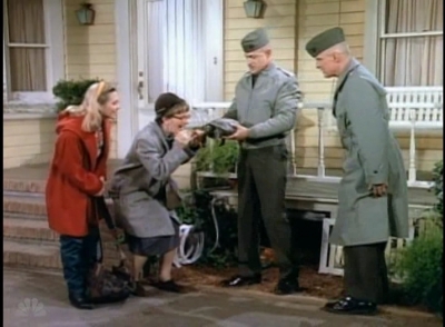 MAJOR_DAD_-_E3X12_THE_SHELL_GAME_137.jpg