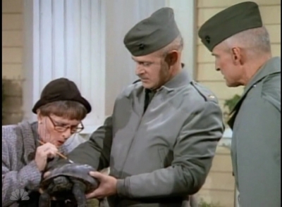 MAJOR_DAD_-_E3X12_THE_SHELL_GAME_140.jpg