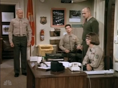 MAJOR_DAD_-_E3X13_WHOS_THAT_BLONDE_032.jpg