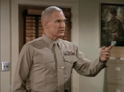 MAJOR_DAD_-_E3X13_WHOS_THAT_BLONDE_082.jpg