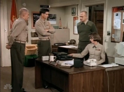 MAJOR_DAD_-_E3X13_WHOS_THAT_BLONDE_153.jpg