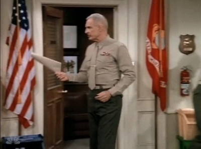 MAJOR_DAD_-_E3X13_WHOS_THAT_BLONDE_161.jpg
