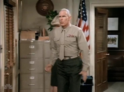 MAJOR_DAD_-_E3X13_WHOS_THAT_BLONDE_165.jpg
