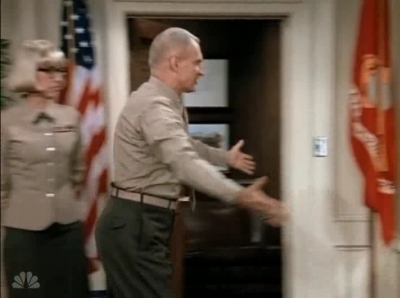 MAJOR_DAD_-_E3X13_WHOS_THAT_BLONDE_192.jpg