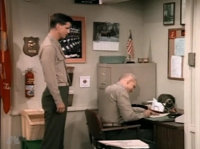 MAJOR_DAD_-_E3X13_WHOS_THAT_BLONDE_279.jpg