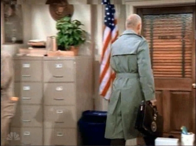 MAJOR_DAD_-_E3X15_THREES_A_CROWD_158.jpg