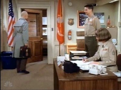MAJOR_DAD_-_E3X15_THREES_A_CROWD_202.jpg