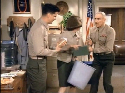MAJOR_DAD_-_E3X15_THREES_A_CROWD_241.jpg