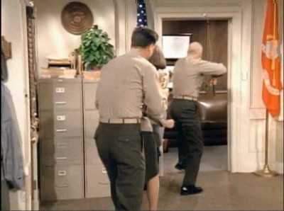 MAJOR_DAD_-_E3X15_THREES_A_CROWD_251.jpg
