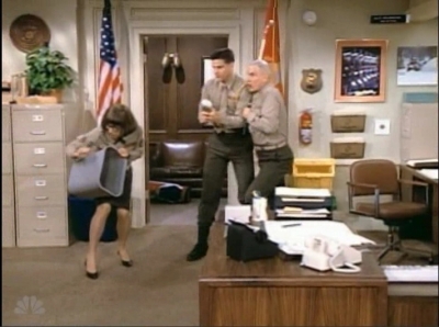 MAJOR_DAD_-_E3X15_THREES_A_CROWD_261.jpg