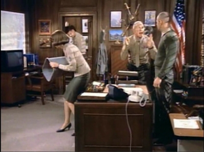 MAJOR_DAD_-_E3X15_THREES_A_CROWD_325.jpg