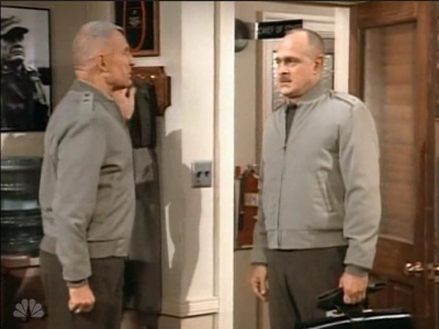 MAJOR_DAD_-_E3X19_WHEN_GUNNY_TALKS_200.jpg