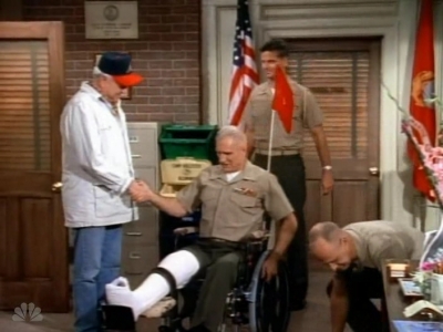 MAJOR_DAD_-_E4X01_THE_PEOPLES_CHOICE_PT_1_320.jpg