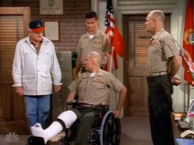 MAJOR_DAD_-_E4X01_THE_PEOPLES_CHOICE_PT_1_387.jpg