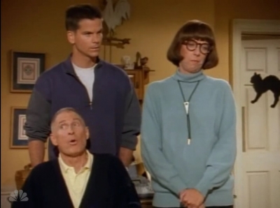 MAJOR_DAD_-_E4X05_THERES_NO_PLACE_LIKE_FARLOW_212.jpg
