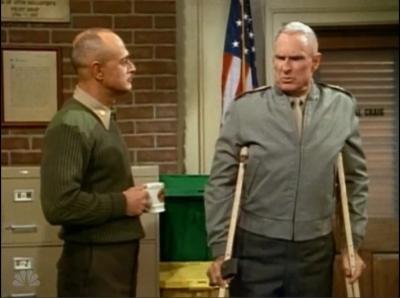 MAJOR_DAD_-_E4X08_ONE_FOR_THE_ROAD_025.jpg