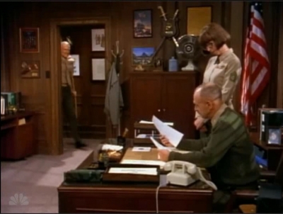 MAJOR_DAD_-_E4X09_BLUE_TENANT_HOLOWACHUCK_003.jpg
