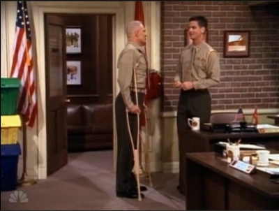 MAJOR_DAD_-_E4X09_BLUE_TENANT_HOLOWACHUCK_133.jpg