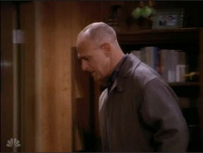 MAJOR_DAD_-_E4X09_BLUE_TENANT_HOLOWACHUCK_250.jpg