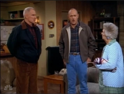 MAJOR_DAD_-_E4X09_BLUE_TENANT_HOLOWACHUCK_345.jpg
