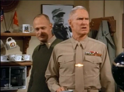 MAJOR_DAD_-_E4X15_COME_RAIN_OR_COME_SHINE_107.jpg