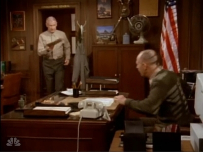 MAJOR_DAD_-_E4X18_THE_SMELL_OF_GREASE_PAINT_027.jpg