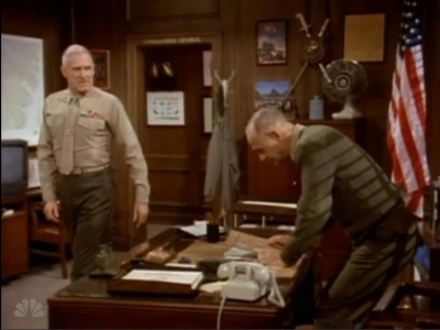 MAJOR_DAD_-_E4X18_THE_SMELL_OF_GREASE_PAINT_035.jpg