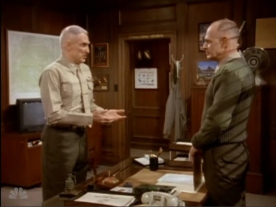 MAJOR_DAD_-_E4X18_THE_SMELL_OF_GREASE_PAINT_063.jpg