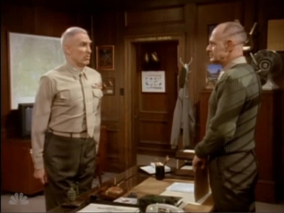 MAJOR_DAD_-_E4X18_THE_SMELL_OF_GREASE_PAINT_075.jpg