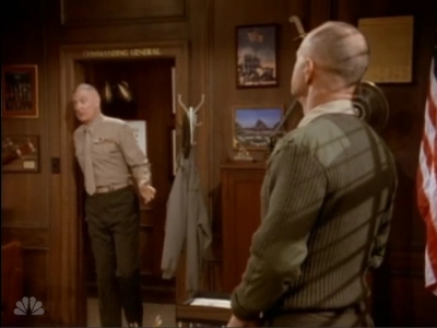 MAJOR_DAD_-_E4X18_THE_SMELL_OF_GREASE_PAINT_110.jpg