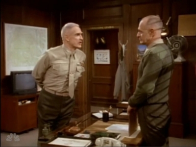 MAJOR_DAD_-_E4X18_THE_SMELL_OF_GREASE_PAINT_149.jpg