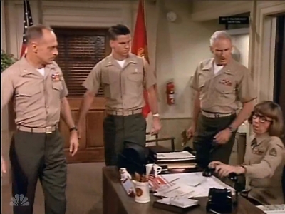 MAJOR_DAD_-_E2X02_WELCOME_TO_HOLLISTER_259.jpg