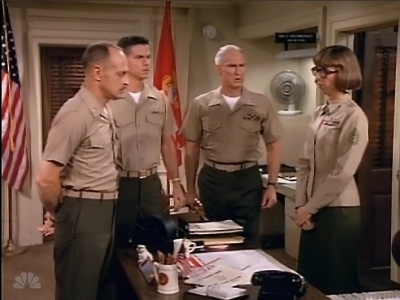 MAJOR_DAD_-_E2X02_WELCOME_TO_HOLLISTER_264.jpg