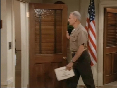 MAJOR_DAD_-_E2X03_GET_A_JOB_047.jpg