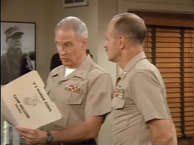 MAJOR_DAD_-_E2X03_GET_A_JOB_098.jpg