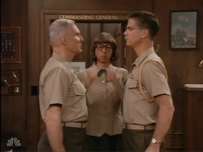 MAJOR_DAD_-_E2X03_GET_A_JOB_243.jpg