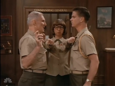 MAJOR_DAD_-_E2X03_GET_A_JOB_251.jpg