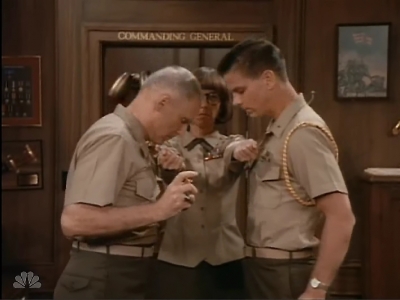 MAJOR_DAD_-_E2X03_GET_A_JOB_274.jpg