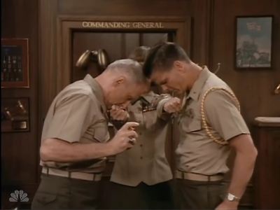 MAJOR_DAD_-_E2X03_GET_A_JOB_276.jpg
