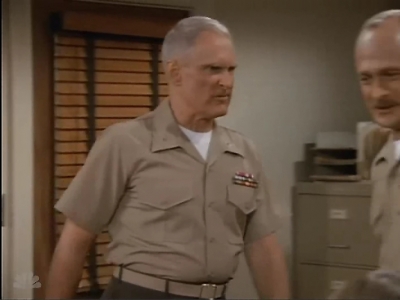 MAJOR_DAD_-_E2X03_GET_A_JOB_455.jpg
