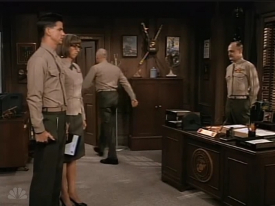 MAJOR_DAD_-_E2X08_BIRTHDAY_BALL_259.jpg