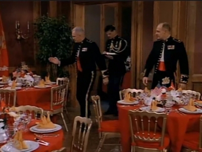 MAJOR_DAD_-_E2X08_BIRTHDAY_BALL_264.jpg