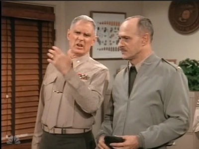 MAJOR_DAD_-_E2X12_THE_GIFT_OF_THE_MAJOR_001041.jpg