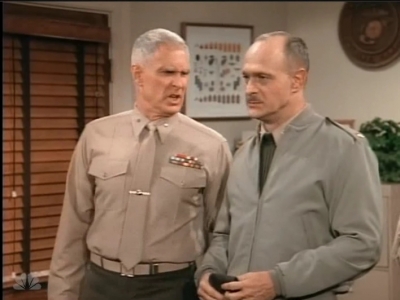 MAJOR_DAD_-_E2X12_THE_GIFT_OF_THE_MAJOR_001043.jpg