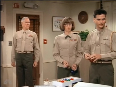 MAJOR_DAD_-_E2X12_THE_GIFT_OF_THE_MAJOR_001118.jpg